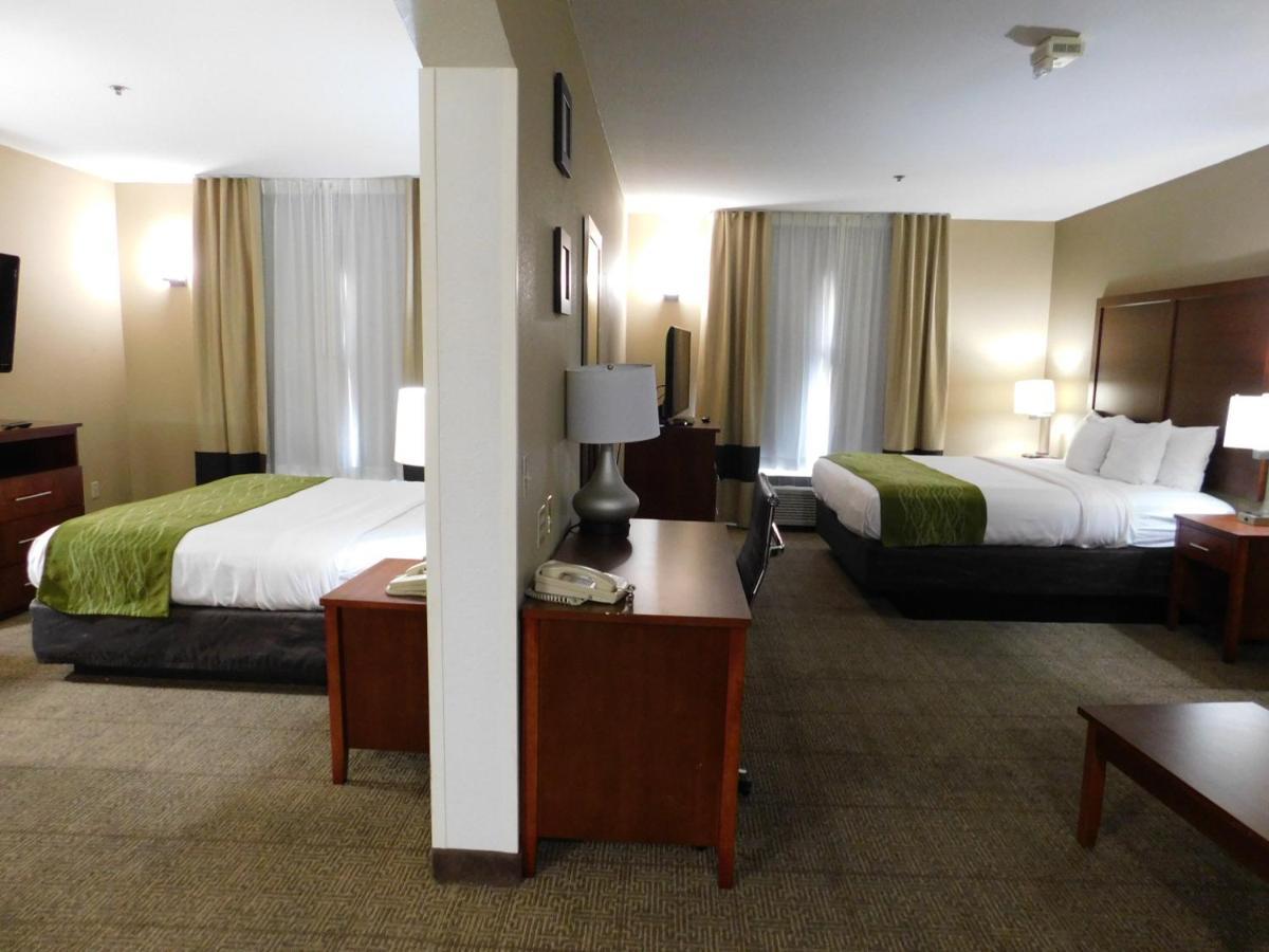 Comfort Inn & Suites Sacramento - University Area Εξωτερικό φωτογραφία