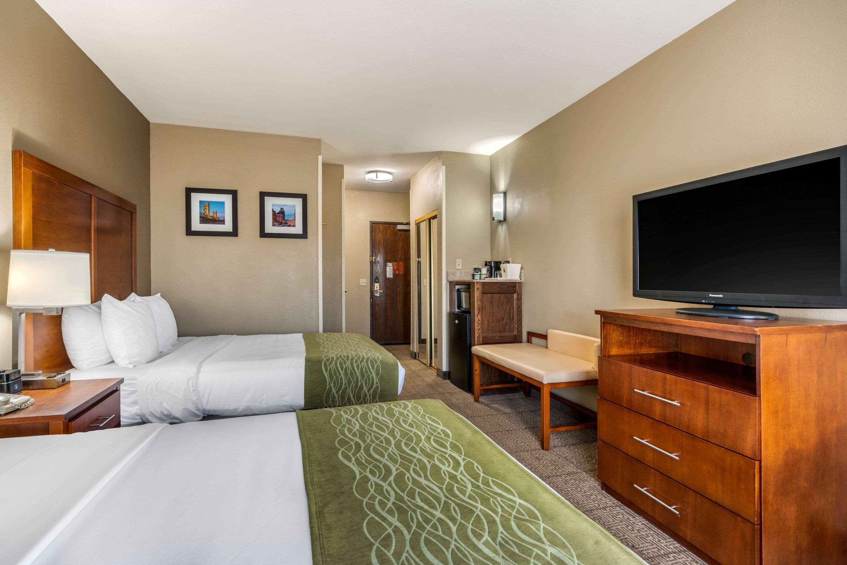 Comfort Inn & Suites Sacramento - University Area Εξωτερικό φωτογραφία