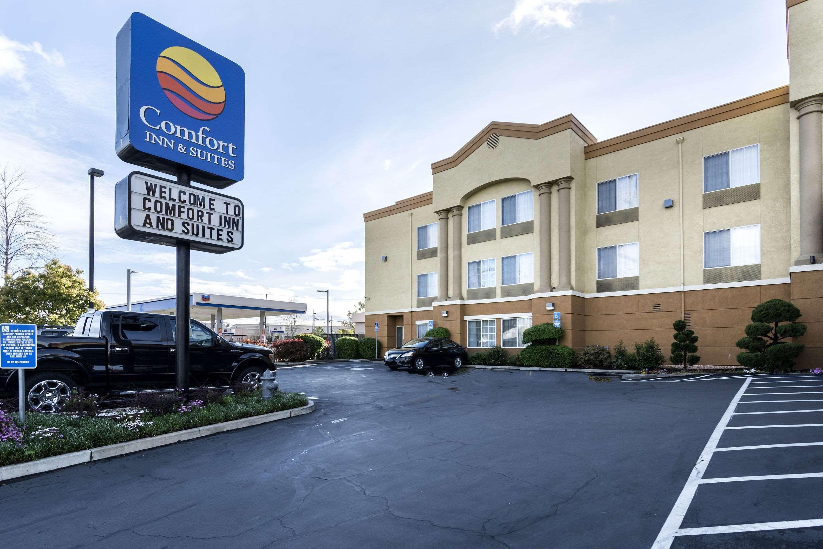 Comfort Inn & Suites Sacramento - University Area Εξωτερικό φωτογραφία