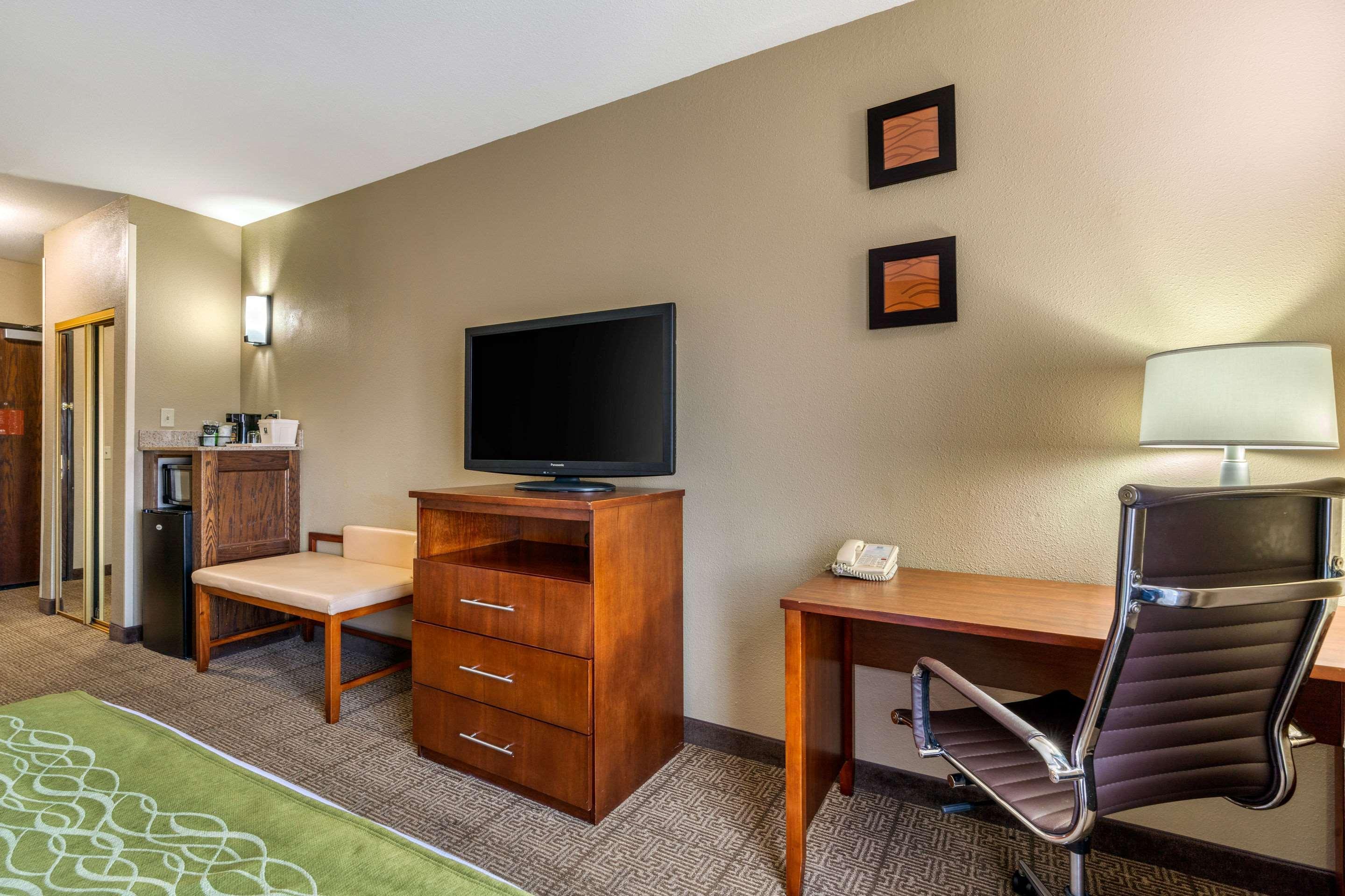Comfort Inn & Suites Sacramento - University Area Εξωτερικό φωτογραφία