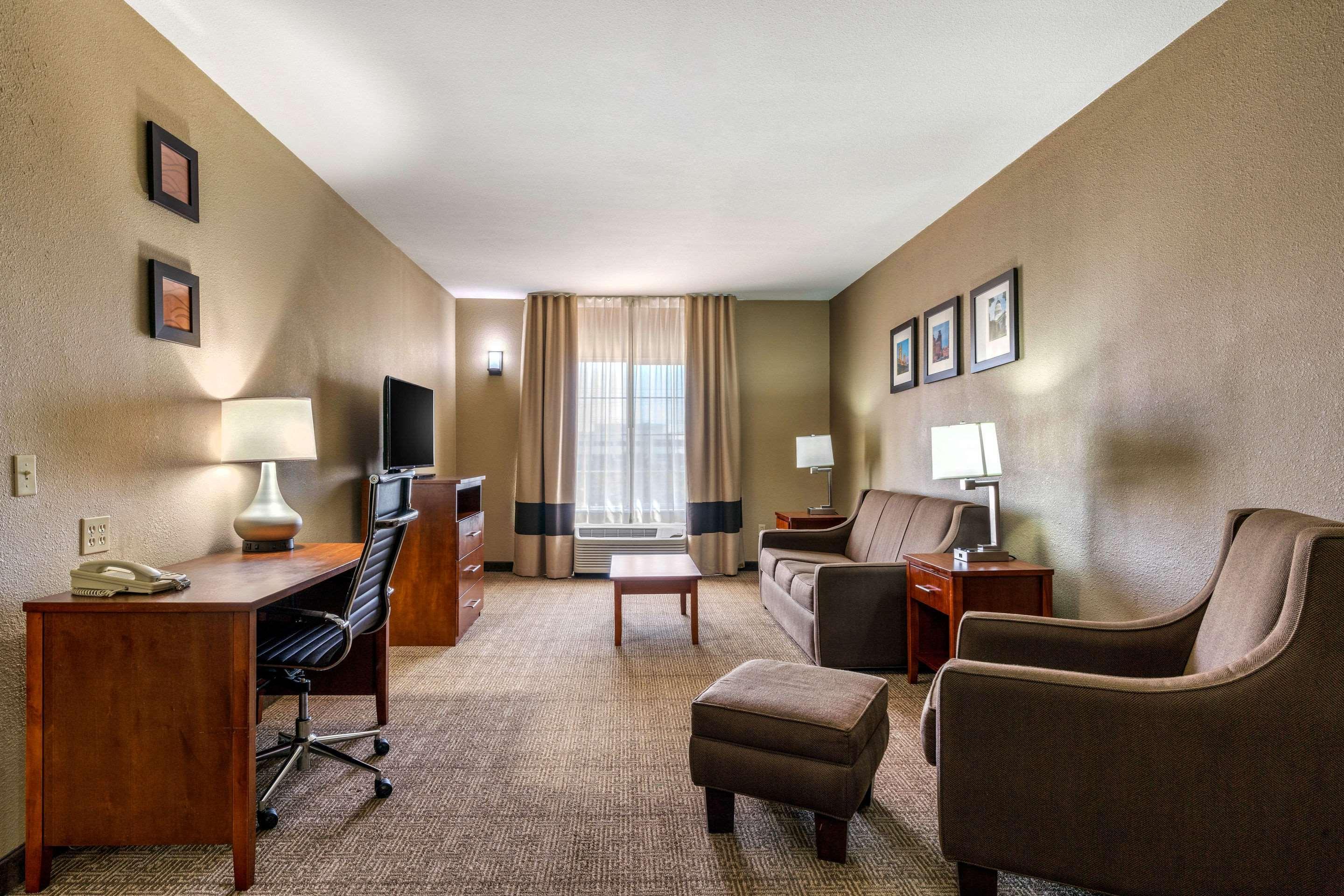 Comfort Inn & Suites Sacramento - University Area Εξωτερικό φωτογραφία