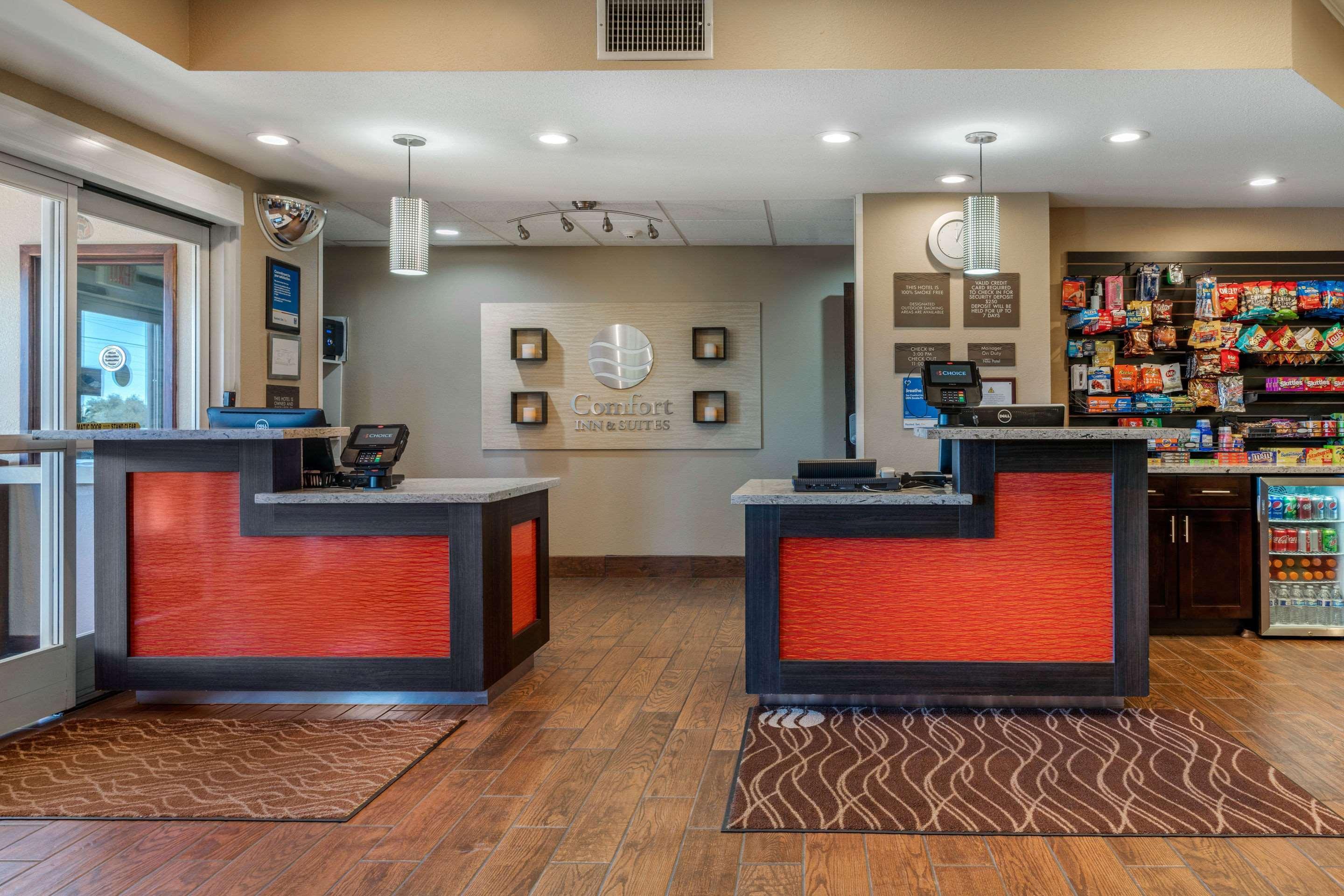 Comfort Inn & Suites Sacramento - University Area Εξωτερικό φωτογραφία