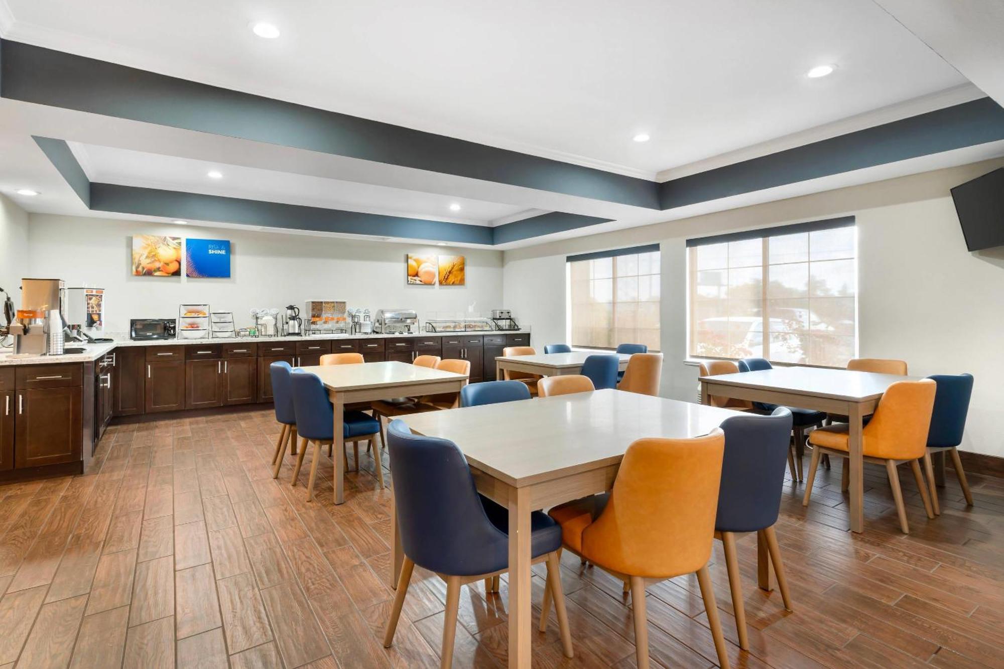 Comfort Inn & Suites Sacramento - University Area Εξωτερικό φωτογραφία
