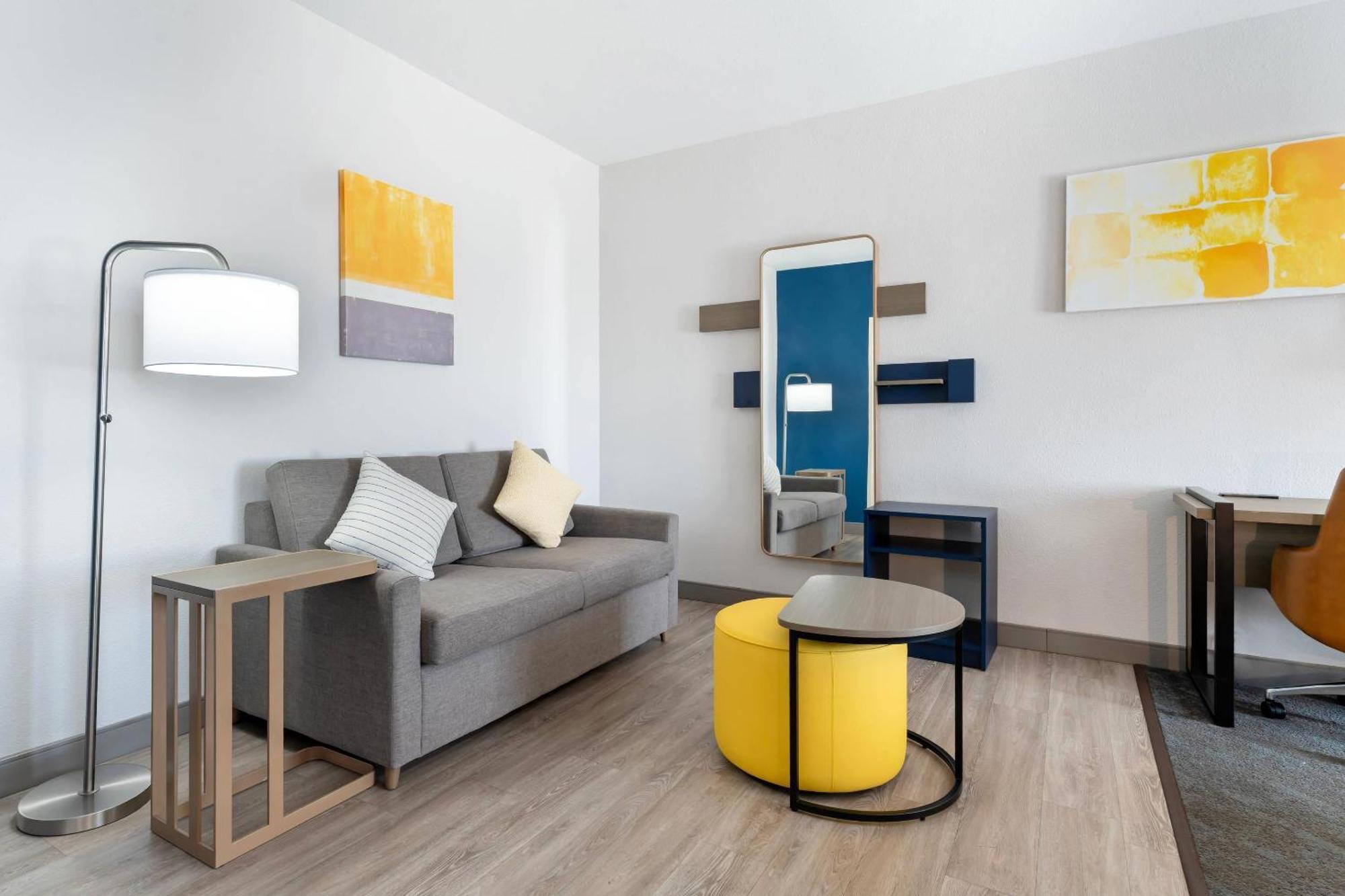 Comfort Inn & Suites Sacramento - University Area Εξωτερικό φωτογραφία