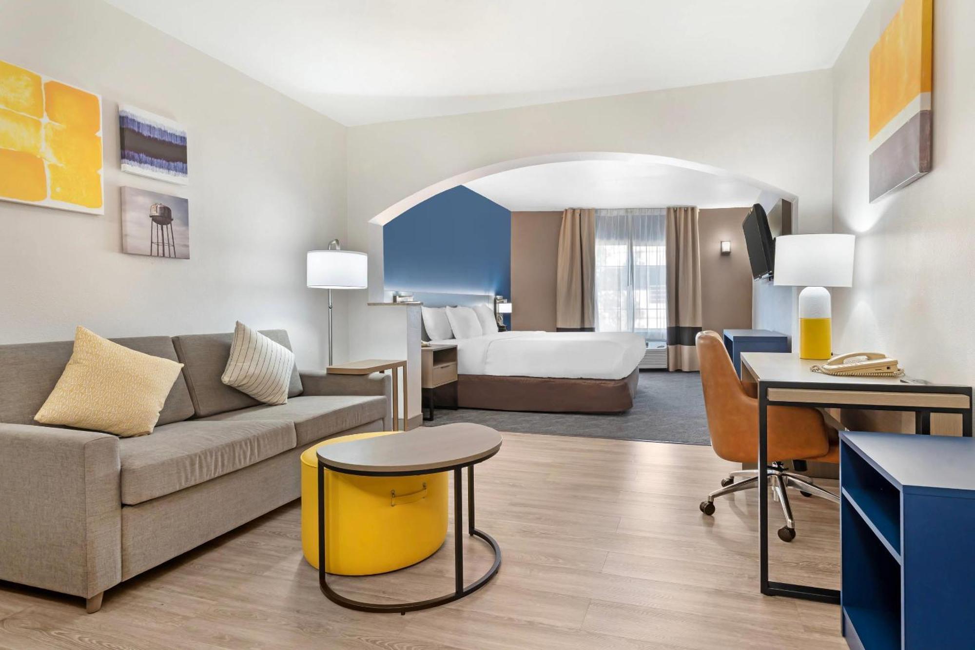 Comfort Inn & Suites Sacramento - University Area Εξωτερικό φωτογραφία