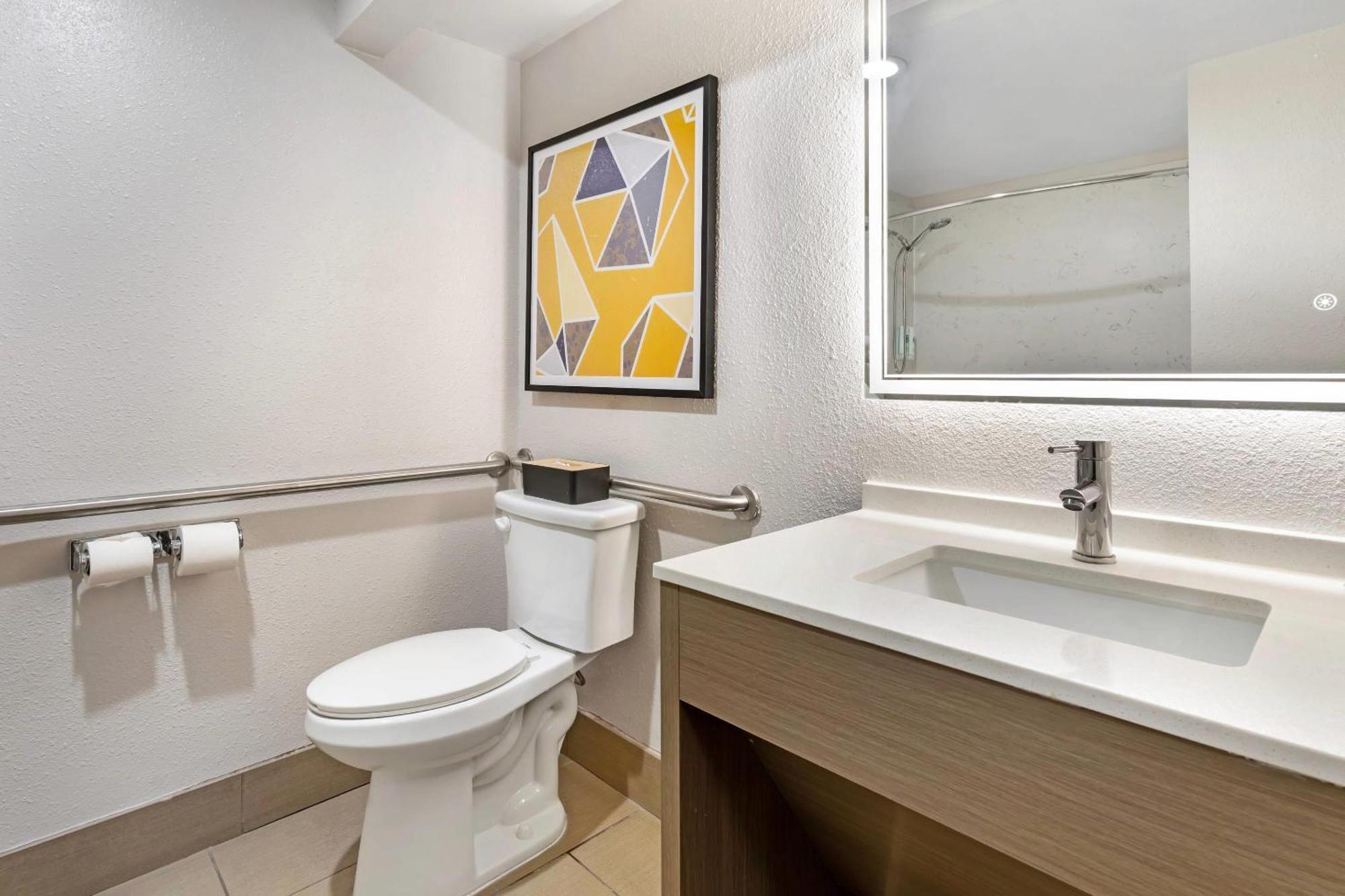 Comfort Inn & Suites Sacramento - University Area Εξωτερικό φωτογραφία