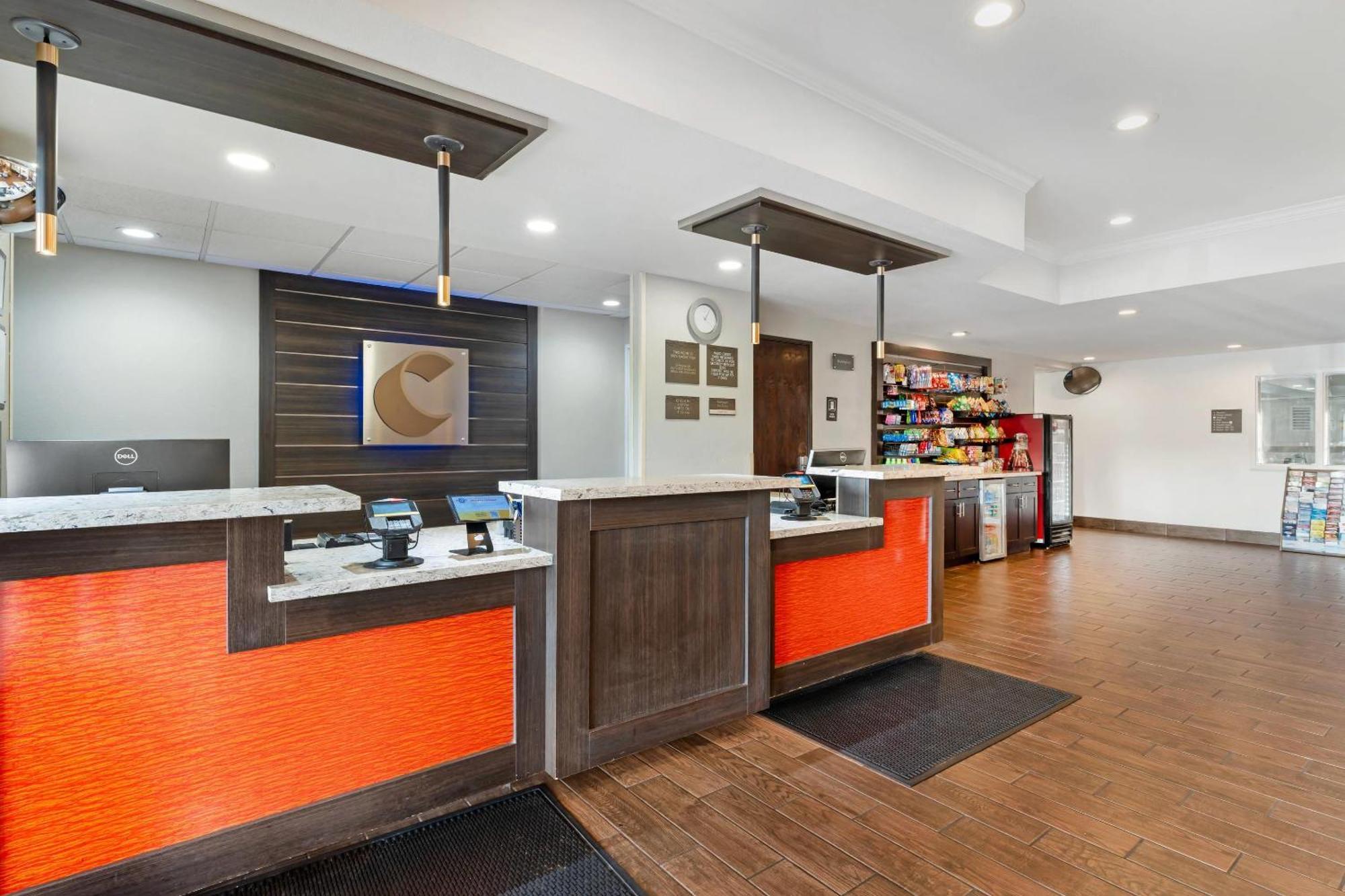 Comfort Inn & Suites Sacramento - University Area Εξωτερικό φωτογραφία