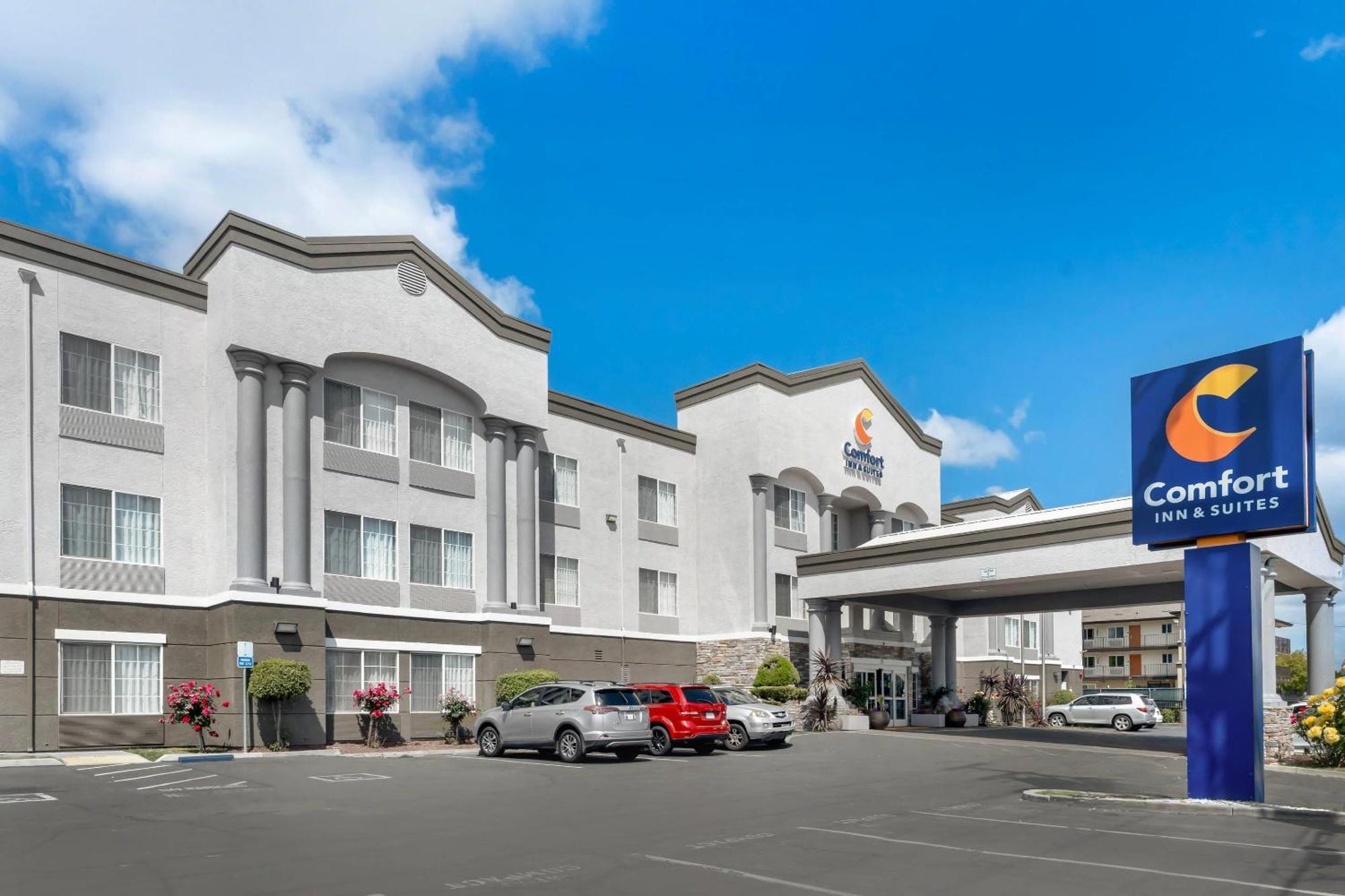 Comfort Inn & Suites Sacramento - University Area Εξωτερικό φωτογραφία
